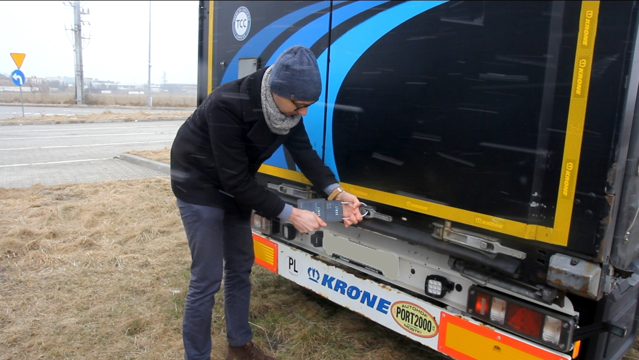 Latest company case about Application of GPS electronic seal in supermarket transportation monitoring